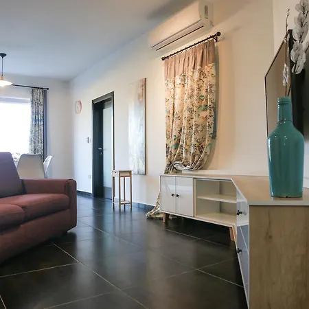 Blue Coral Mansions Apartment
